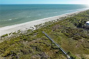 424 Lagoon Dr, Sanibel, FL 33957 - Photo 43