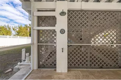 424 Lagoon Dr, Sanibel, FL 33957 - Photo 33