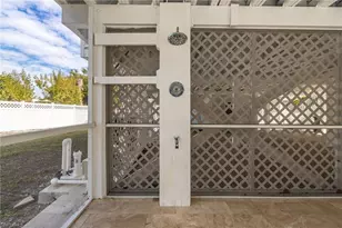424 Lagoon Dr, Sanibel, FL 33957 - Photo 33