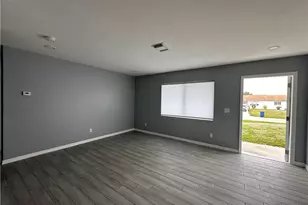 137-139 Gordon Ave S, Lehigh Acres, FL 33973 - Photo 3