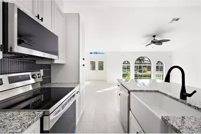 2519 SW 30th St, Cape Coral, FL 33914 - Photo 9