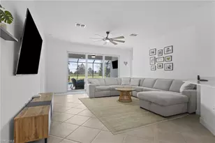 9341 Aqua Overlook Ct, Lehigh Acres, FL 33936 - Photo 9