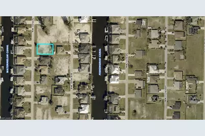 703 NW 38th Pl, Cape Coral, FL 33993 - Photo 5