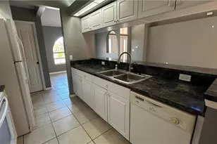 2811 40th St SW, Lehigh Acres, FL 33976 - Photo 5