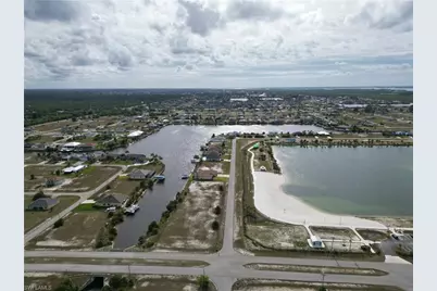 3726 NW 43rd Ave, Cape Coral, FL 33993 - Photo 3