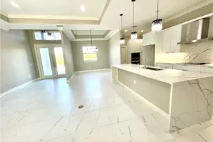 575 Summit Ave S, Lehigh Acres, FL 33974 - Photo 9