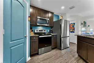 845 Lochman Dr, Fort Myers, FL 33913 - Photo 7