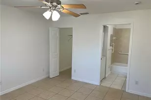 2936 SE Santa Barbara Pl, Cape Coral, FL 33904 - Photo 7