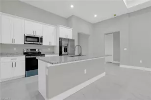 723 Cadis St E, Lehigh Acres, FL 33974 - Photo 27