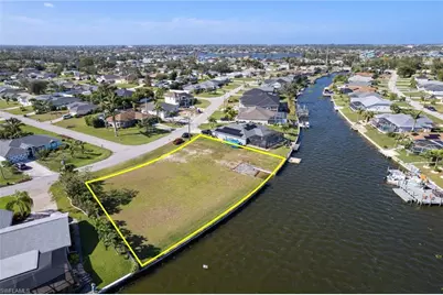 159 SE 6th St, Cape Coral, FL 33990 - Photo 23