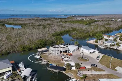 3961 Blueberry Ln, Saint James City, FL 33956 - Photo 9