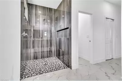 1025 Gladys St, Lehigh Acres, FL 33974 - Photo 17