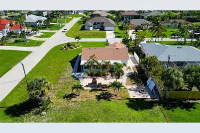 2410 SW 50th Ln, Cape Coral, FL 33914 - Photo 45