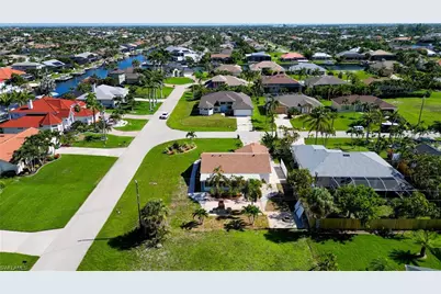 2410 SW 50th Ln, Cape Coral, FL 33914 - Photo 49