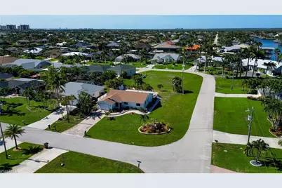 2410 SW 50th Ln, Cape Coral, FL 33914 - Photo 47