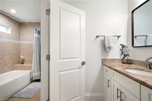 1048 Dolphin Dr, Cape Coral, FL 33904 - Photo 25