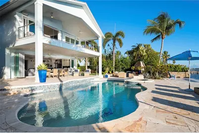 1048 Dolphin Dr, Cape Coral, FL 33904 - Photo 35