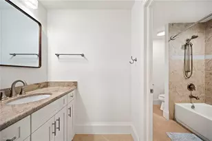 1048 Dolphin Dr, Cape Coral, FL 33904 - Photo 27