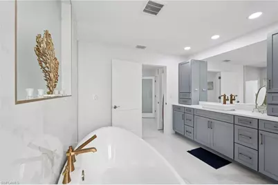 1819 SE 43rd St, Cape Coral, FL 33904 - Photo 29