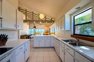 131 Kingfisher Dr, Captiva, FL 33924 - Photo 27