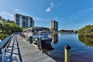 340 S Horse Creek Dr, Naples, FL 34110 - Photo 3