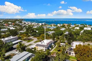 601 Periwinkle Way, Sanibel, FL 33957 - Photo 3