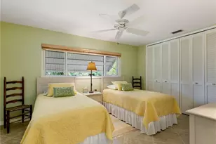 392 Snow Dr, Fort Myers, FL 33919 - Photo 37