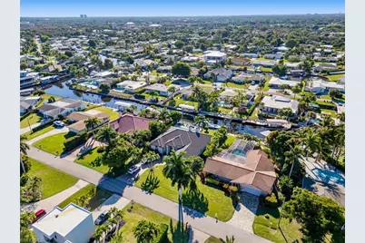 392 Snow Dr, Fort Myers, FL 33919 - Photo 47