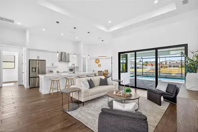 300 SW 13th Ct, Cape Coral, FL 33991 - Photo 5