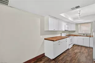 1425 SE 25th Ln, Cape Coral, FL 33904 - Photo 17