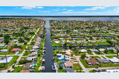 1613 SE 28th Ter, Cape Coral, FL 33904 - Photo 47