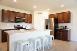 517 Kismet Pkwy W, Cape Coral, FL 33993 - Photo 3