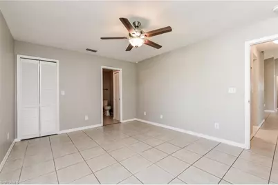 219 SE 20th St, Cape Coral, FL 33990 - Photo 9