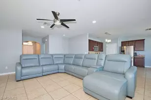 135 SW 31st St, Cape Coral, FL 33914 - Photo 5