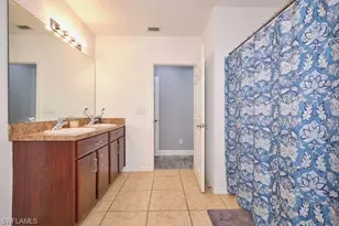 135 SW 31st St, Cape Coral, FL 33914 - Photo 15