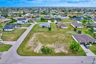 516 SW 30th Terrace, Cape Coral, FL 33914 - Photo 1