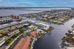 1912 SE 43rd St, Cape Coral, FL 33904 - Photo 35