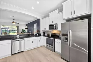 11126 Laughton Cir, Fort Myers, FL 33913 - Photo 7