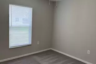 2817 NE 4th Ave, Cape Coral, FL 33909 - Photo 11