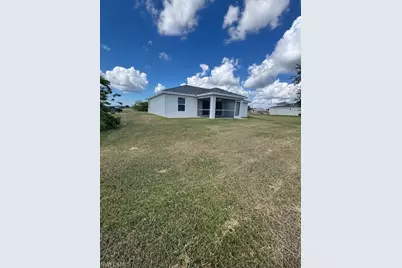 2817 NE 4th Ave, Cape Coral, FL 33909 - Photo 17