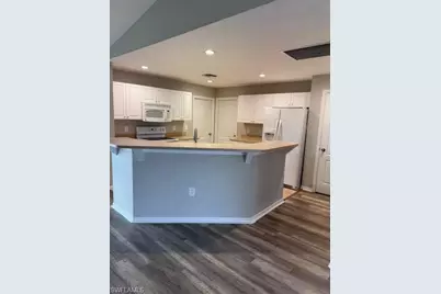 2817 NE 4th Ave, Cape Coral, FL 33909 - Photo 5