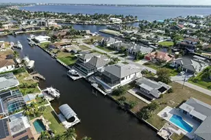 131 SW 57th St, Cape Coral, FL 33914 - Photo 5