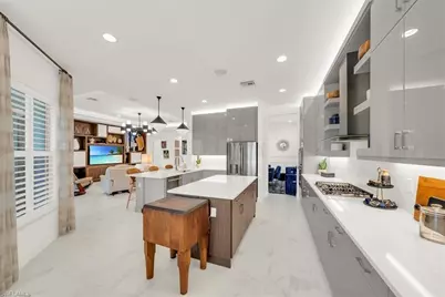 11230 Daphne Ct, Naples, FL 34120 - Photo 13