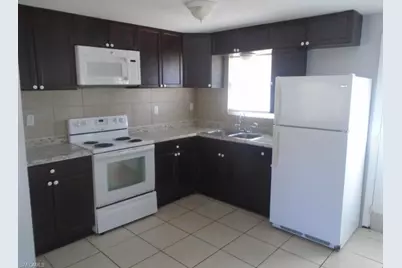 1627 Beachwood Dr, North Fort Myers, FL 33903 - Photo 3