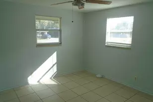 1627 Beachwood Dr, North Fort Myers, FL 33903 - Photo 5