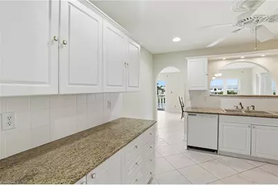 13551 Stratford Place Cir #301, Fort Myers, FL 33919 - Photo 9