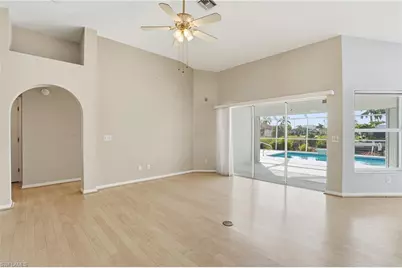 2920 SW 39th Ter, Cape Coral, FL 33914 - Photo 9