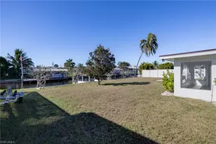 5256 Willow Ct, Cape Coral, FL 33904 - Photo 9