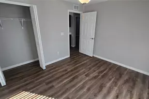 1106 NE 13th Pl, Cape Coral, FL 33909 - Photo 11