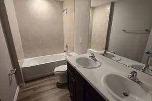 1106 NE 13th Pl, Cape Coral, FL 33909 - Photo 9